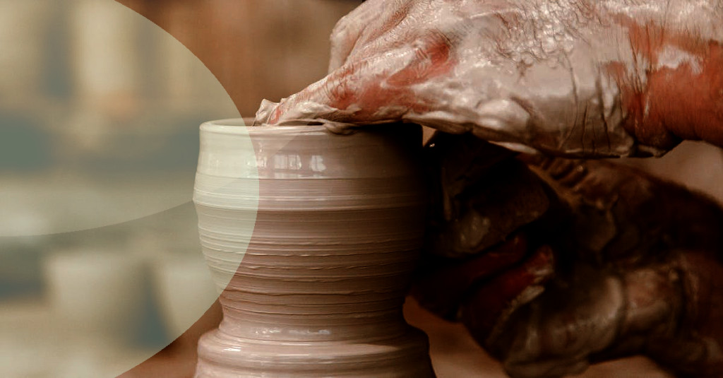 Different Types of Clay: A Guide to Choosing the Best One for Your Pottery Projects.